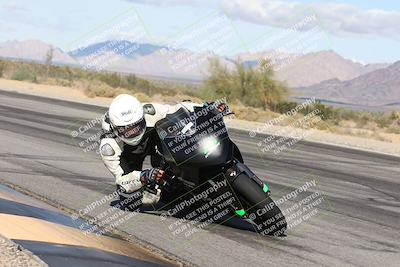 media/Nov-16-2025-Race Pace (Sun) [[8c5fa54630]]/Non Verified Riders (1st 20 Minutes)/3-Turn 3 Inside (11am)/